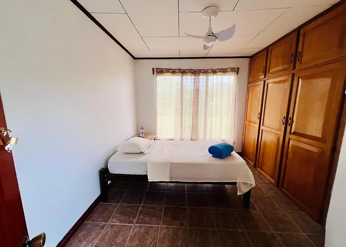 Casa Brisas Del Miravalles *